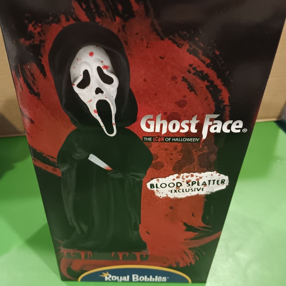 Scream Ghostface Blood Splatter Exclusive Bobble Head Royal Bobbles Brand New